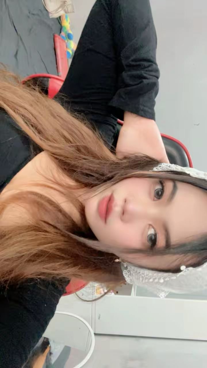 Ayu Wandira