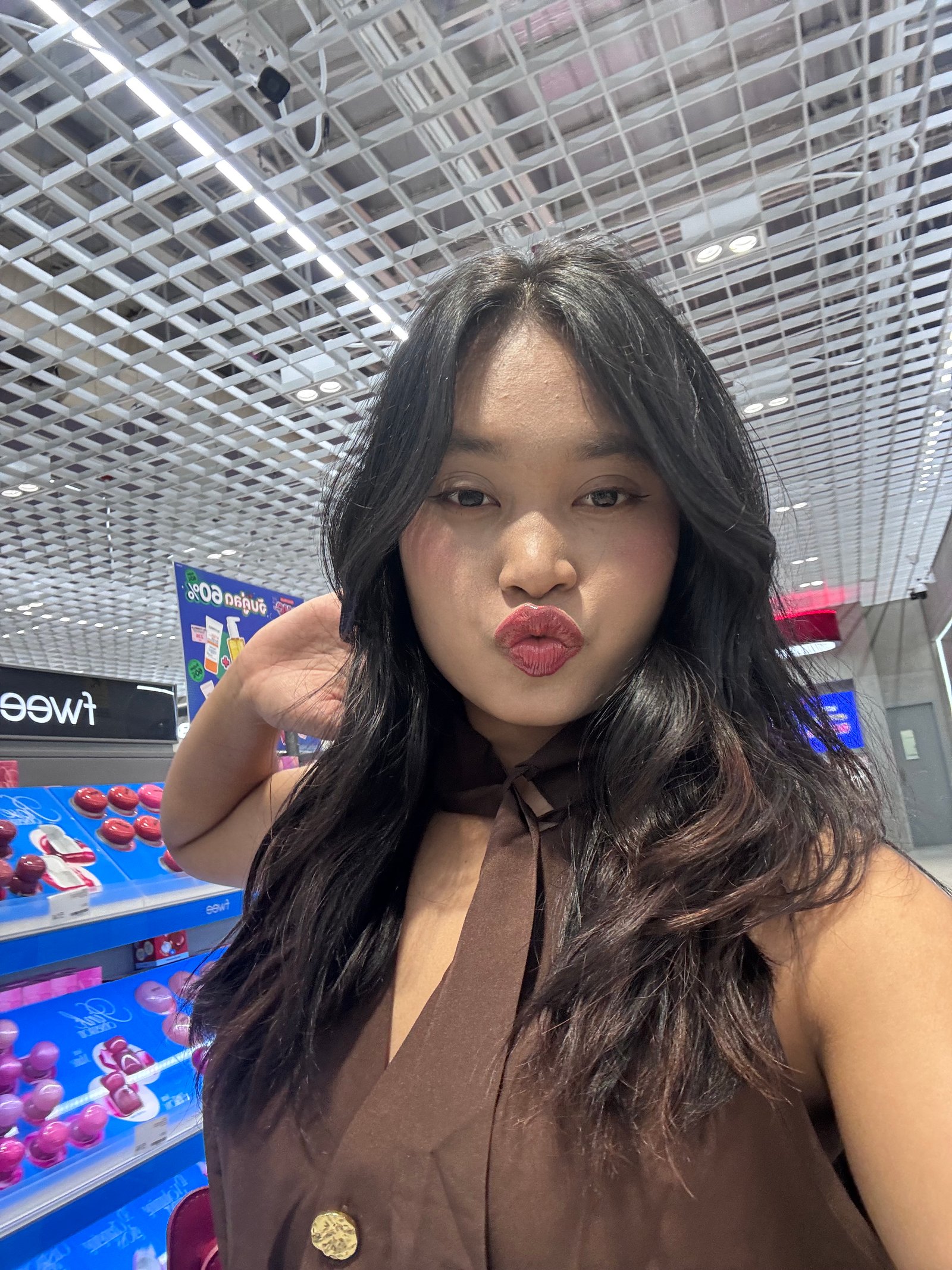 Chrystine Naura ayu